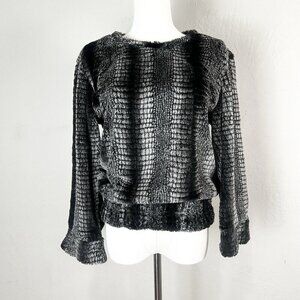Otis & Maclain Soft Faux Fur Striped Pullover Long Sleeve‎ Sweater Size Medium